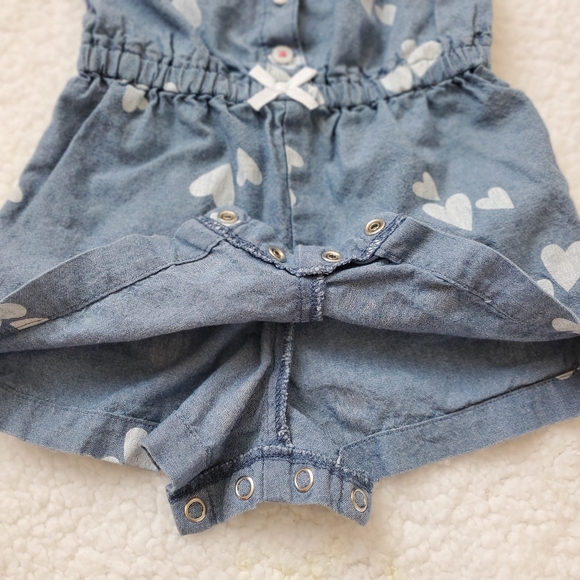 Carters 12m baby girl romper - Picture 3 of 5